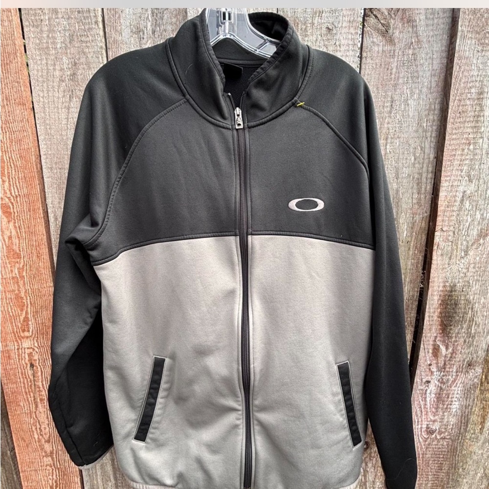 Vintage Oakley zip up jacket